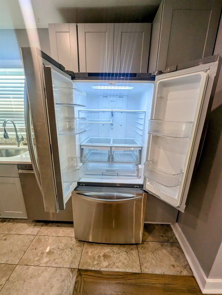 Property Photo:  440 New York Ave 1  NJ 07307 