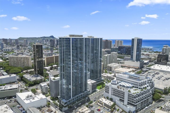 Property Photo: 1515 Liona Street 3118 HI 96814