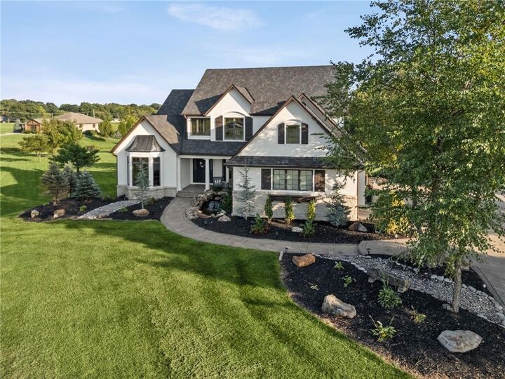 Property Photo:  18101 Sunset Drive  KS 66062 