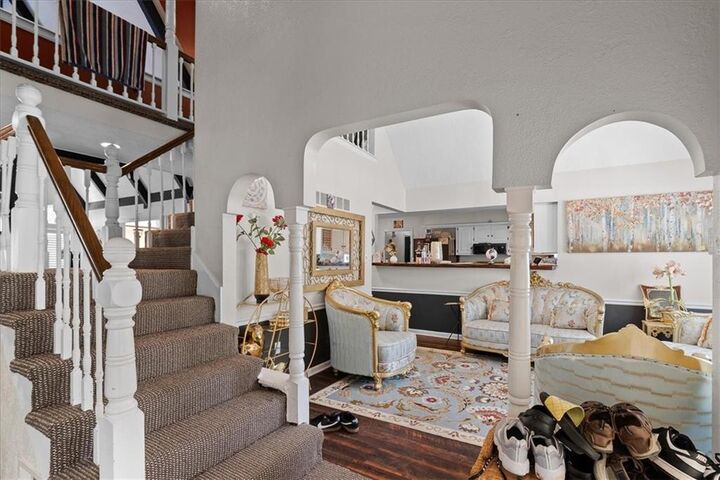 Property Photo: 7007 Lakeshore Drive MO 64133