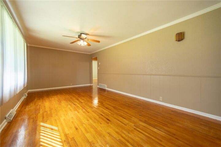 Property Photo: 507 Commercial Street MO 64451