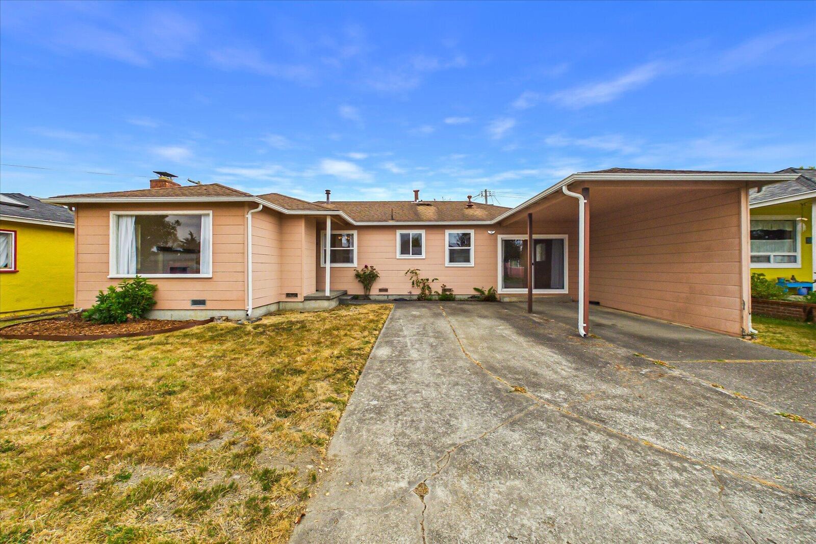 Property Photo:  1180 Villa Way  CA 95521 