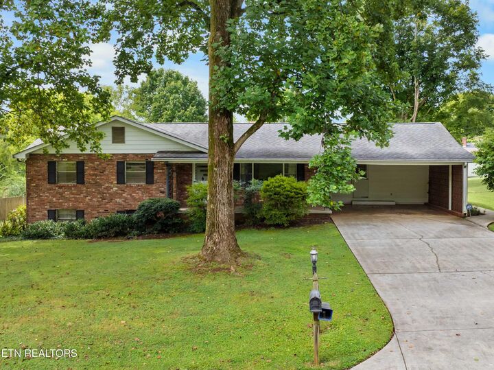 Property Photo:  6128 Apache Tr  TN 37920 