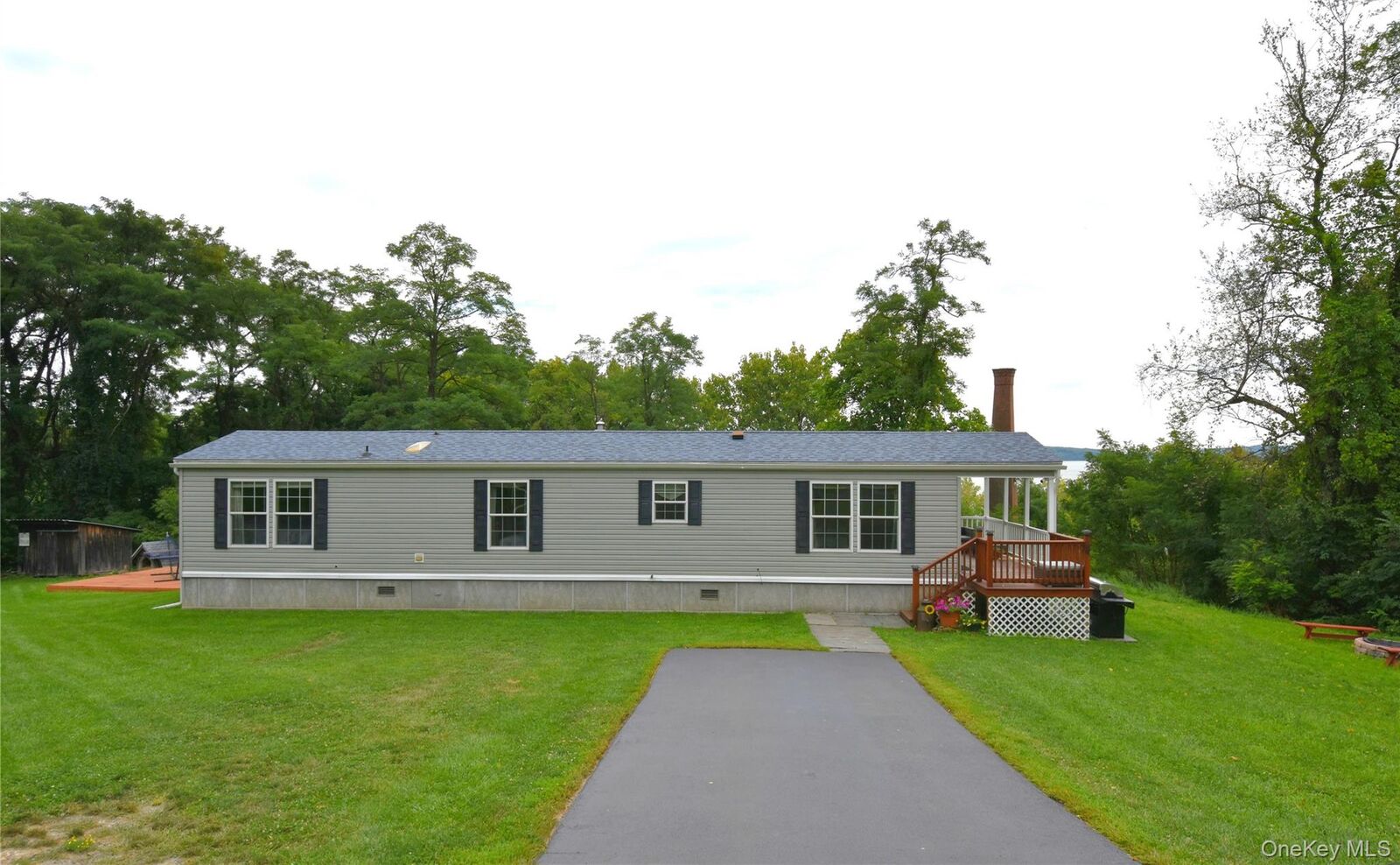 Property Photo:  200 Willow Street  NY 12401 
