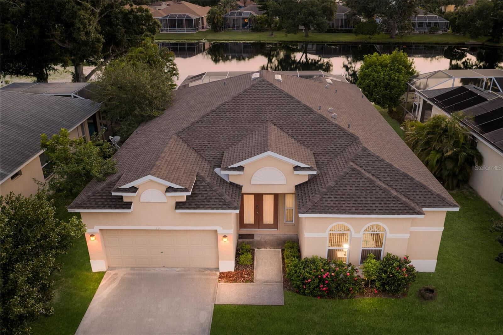 Property Photo: 230 41st Street NE FL 34208