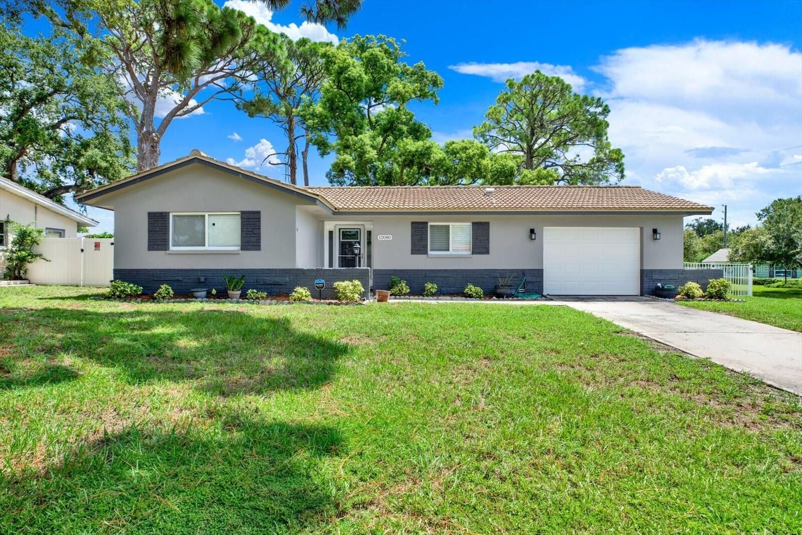 Property Photo: 12080 68th Terrace FL 33772