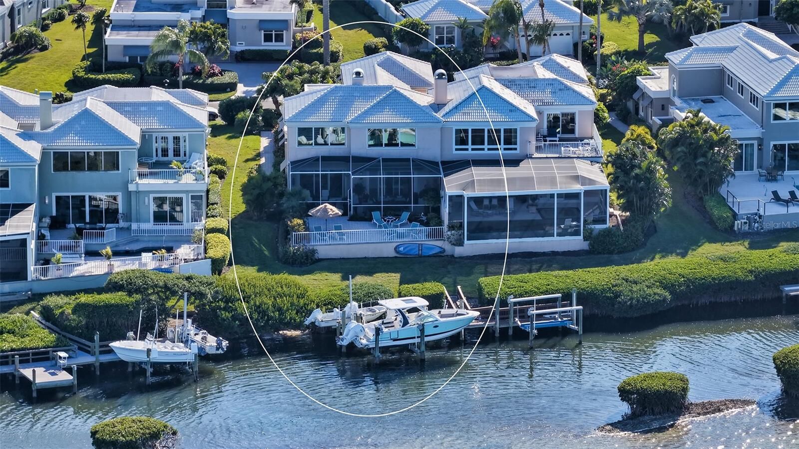 Property Photo: 3530 Mistletoe Lane FL 34228