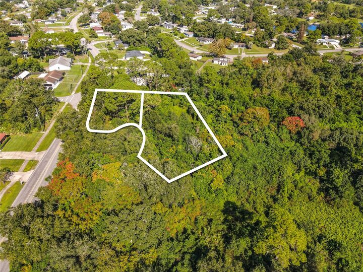 Property Photo:  847 Lark Court  FL 32725 