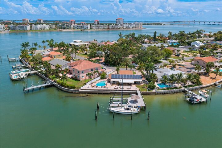 Property Photo:  3142 W Vina Del Mar Boulevard  FL 33706 