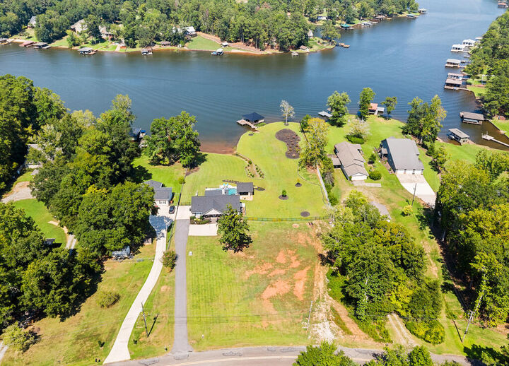 Property Photo:  110 Crooked Creek Bay Road  GA 31024 