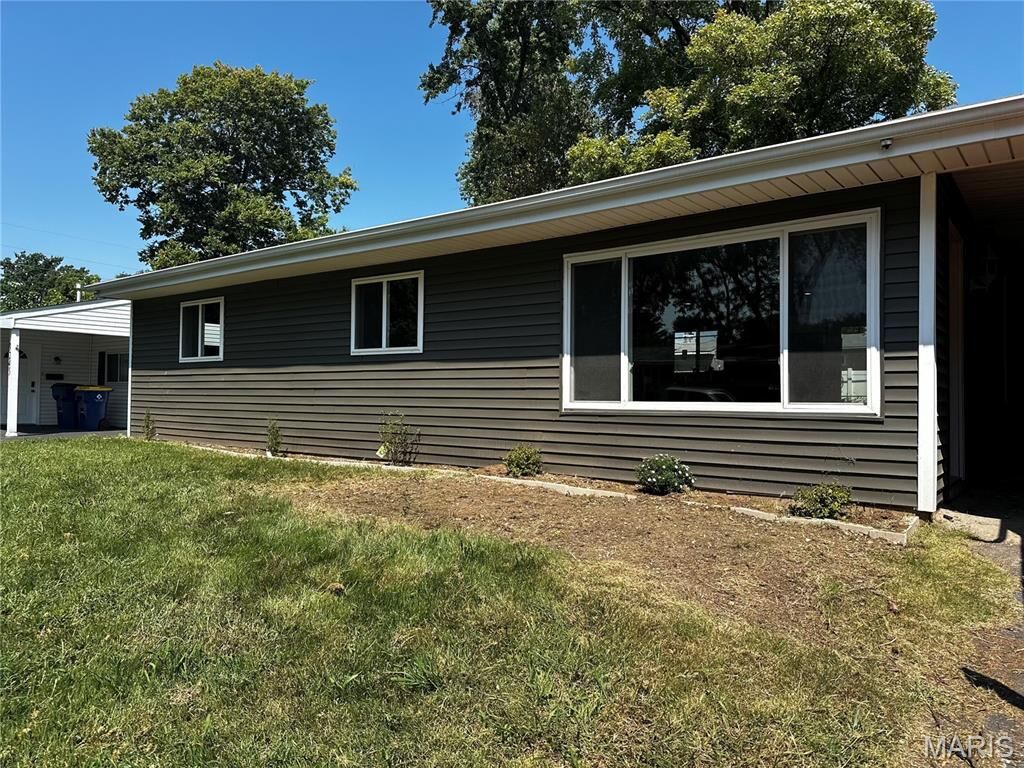 Property Photo:  9241 Harold Drive  MO 63134 