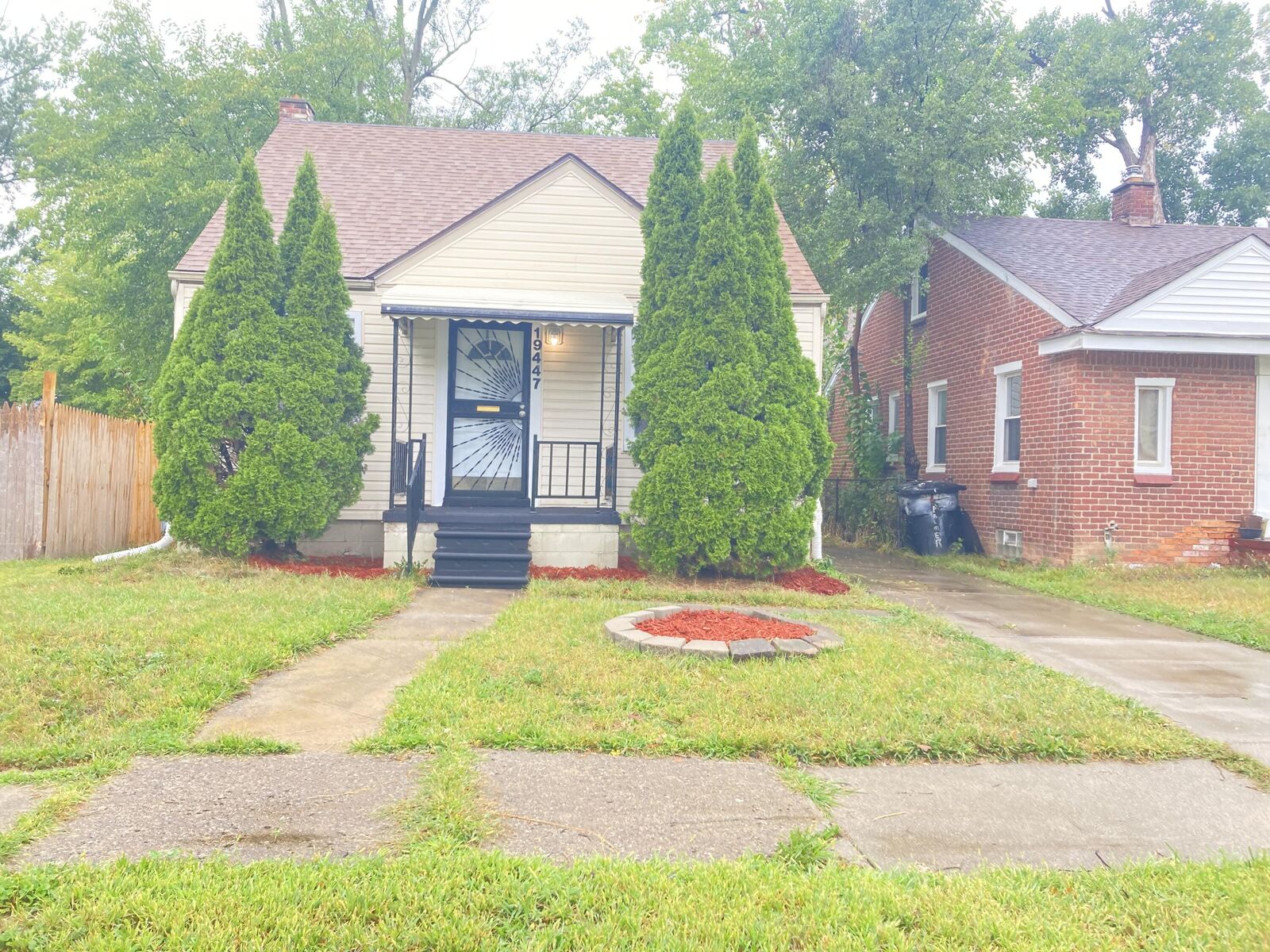 Property Photo: 19447 Rutherford Street MI 48235