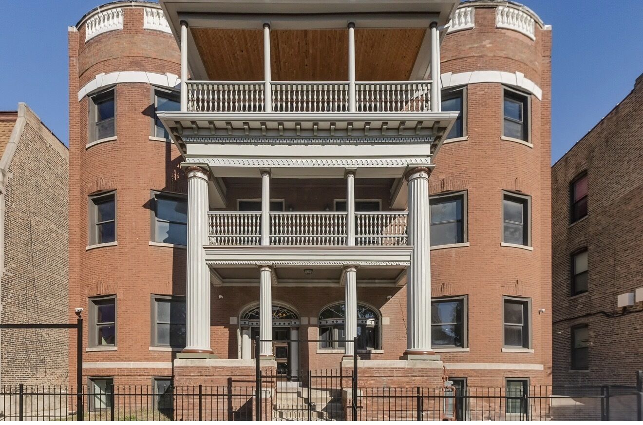 Property Photo: 442 E 48th Street 3E IL 60615