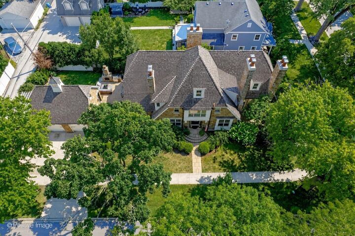 Property Photo:  401 S Lincoln Street  IL 60521 