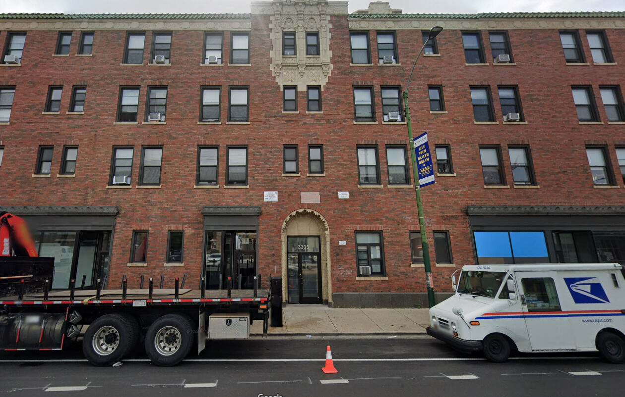 Property Photo:  3335 W Diversey Avenue 202  IL 60647 