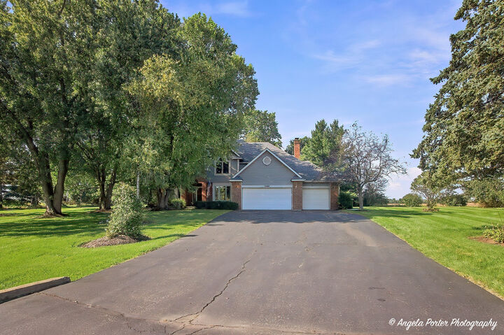 Property Photo: 1809 Elm Street IL 60081