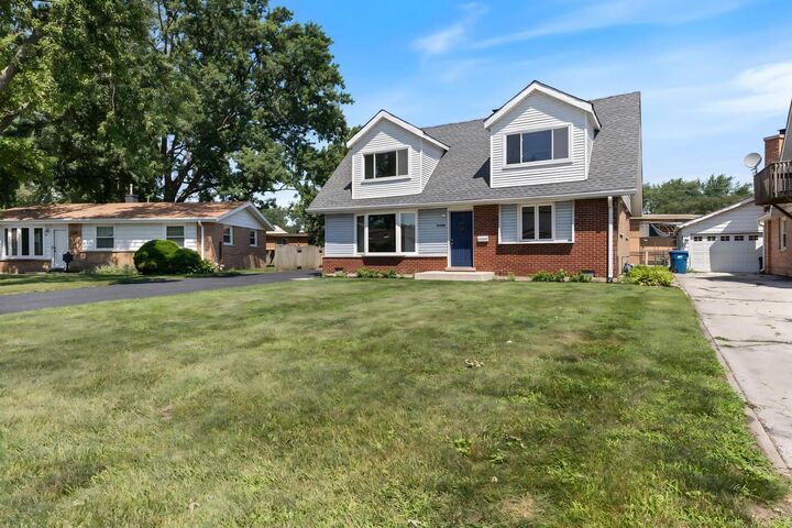 Property Photo:  5446 Highland Court  IL 60418 