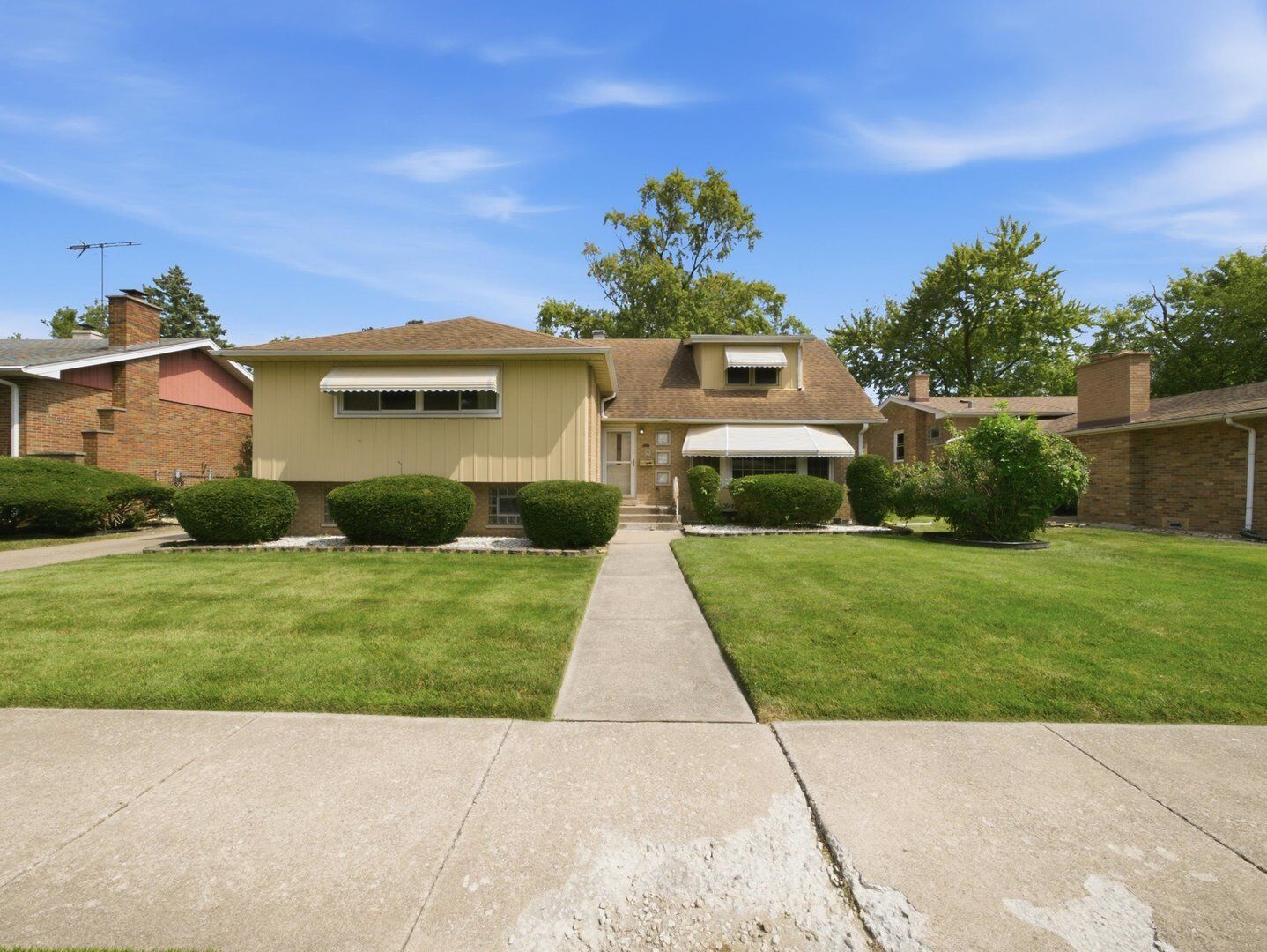 Property Photo:  15531 Woodlawn East Avenue  IL 60473 