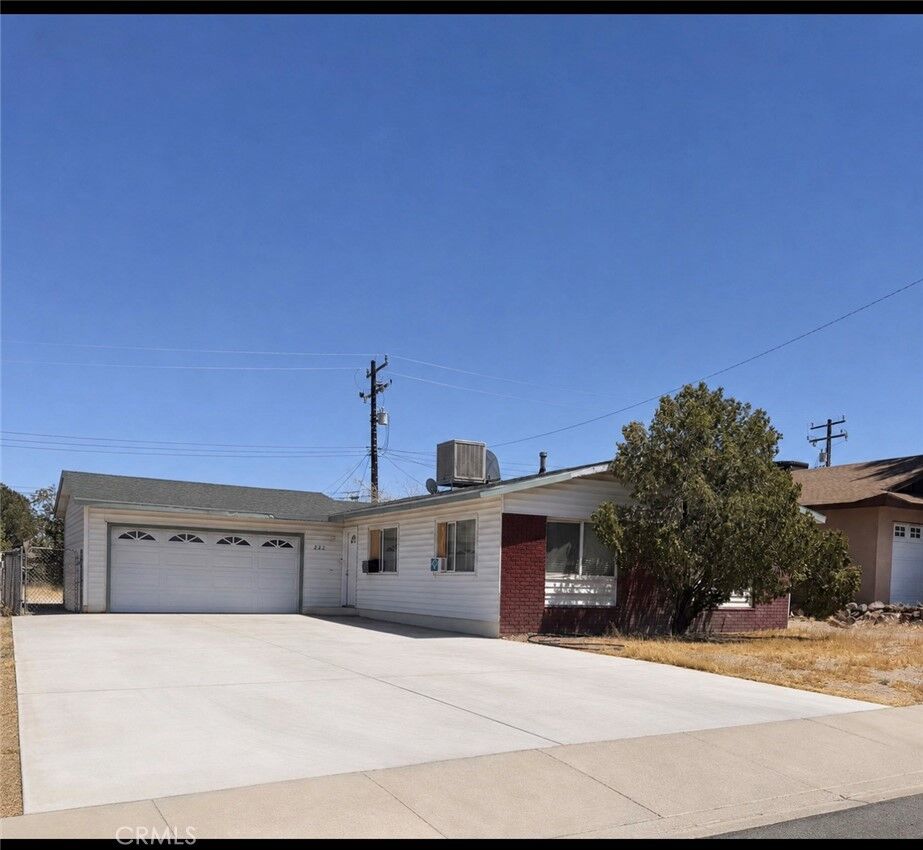Property Photo:  321 Date Ave.  CA 92311 