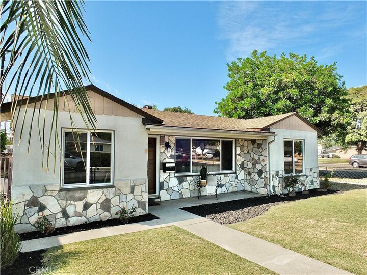 Property Photo: 3502 E Allington Street CA 90805