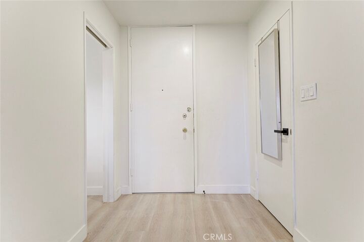 Property Photo:  5411 Tyrone Avenue 203  CA 91401 