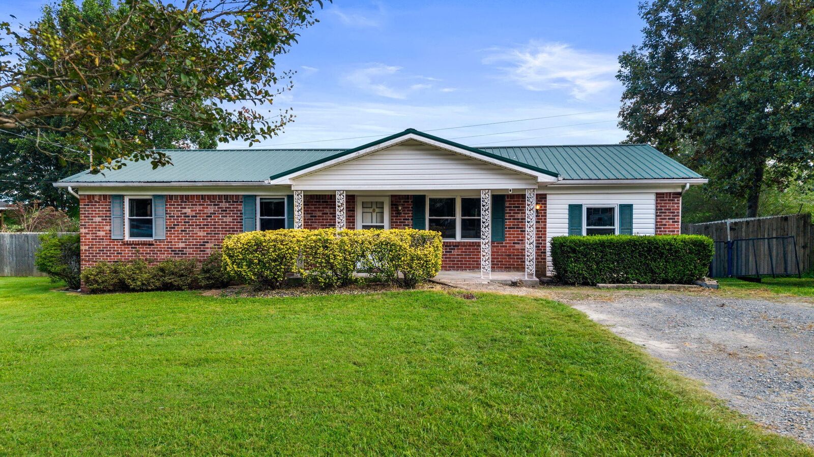 Property Photo: 2044 Rolling Brook Drive NE TN 37323