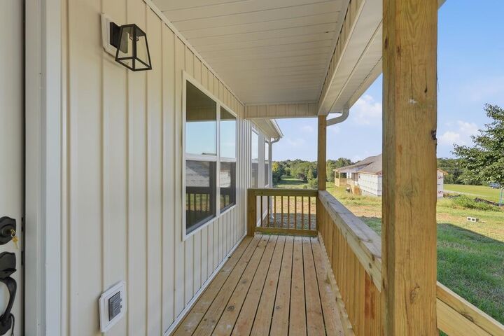 Property Photo: 13580 Old Kentucky Rd TN 38583