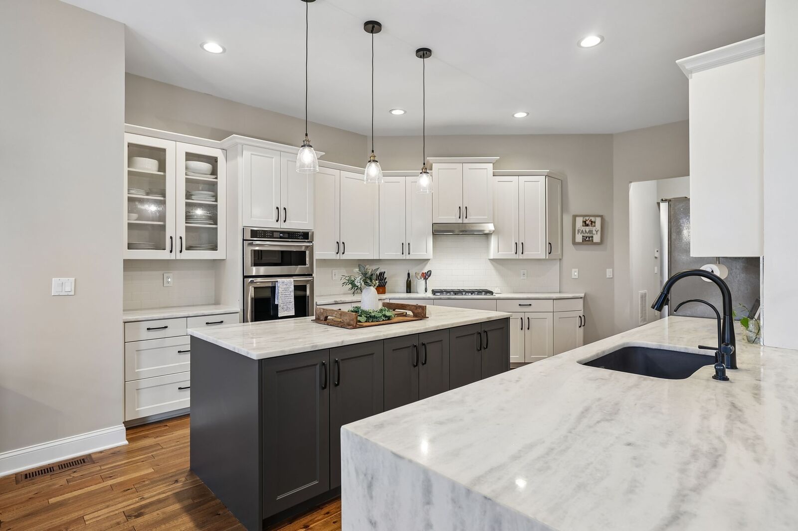 Property Photo: 2165 Grand St TN 37135