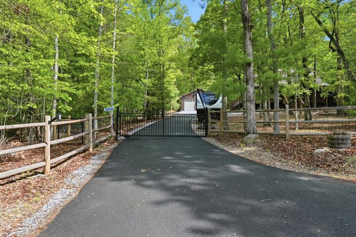 Property Photo:  2283 Rocky Top Road  GA 30512 