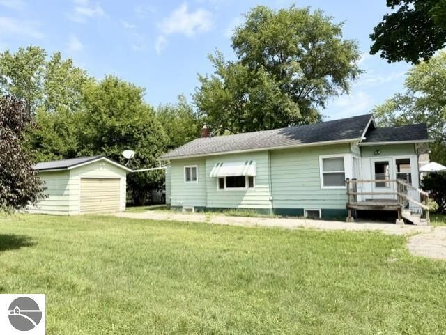 Property Photo: 1315 Plum MI 48801