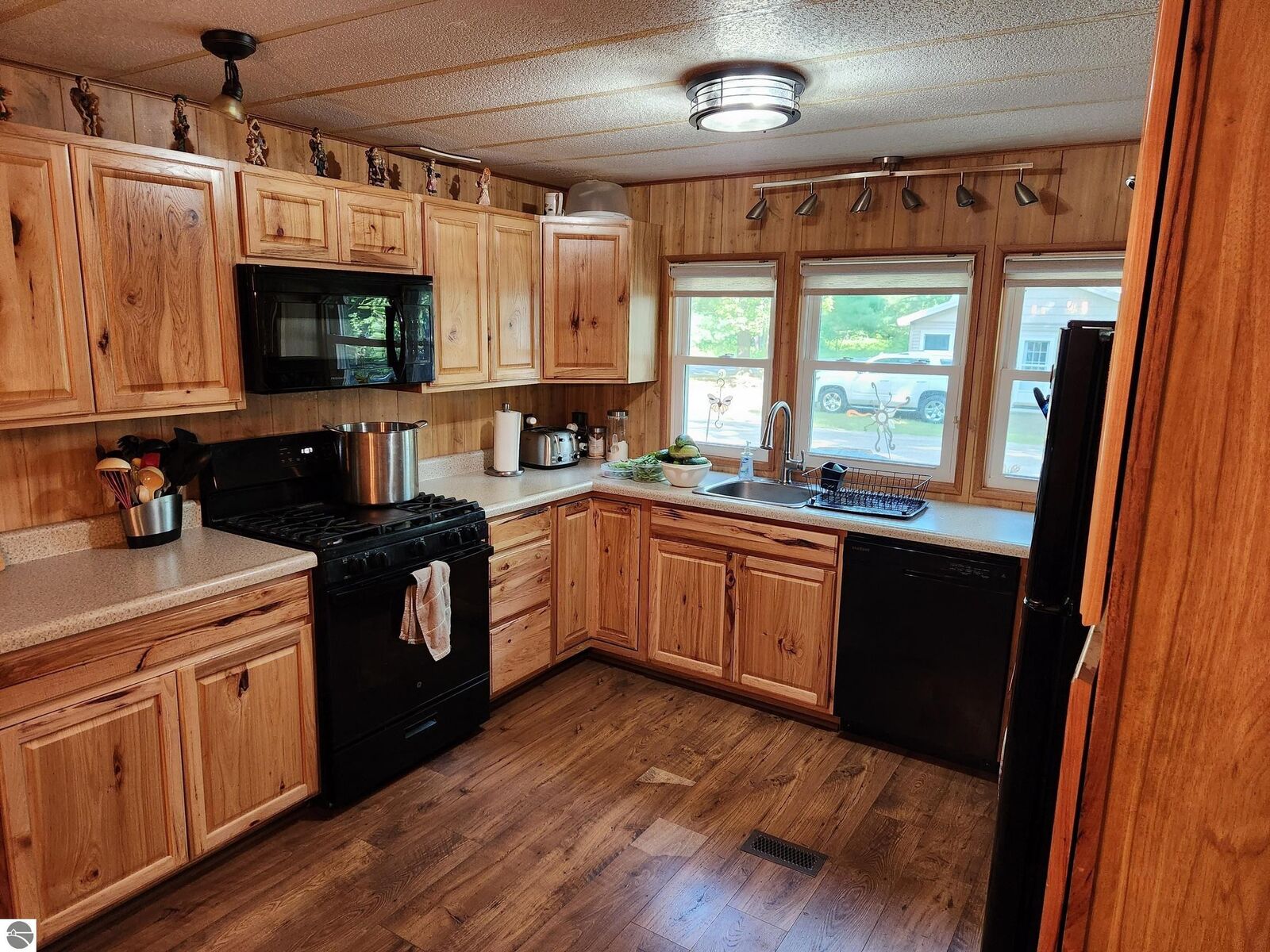 Property Photo: 13876 Merrill Avenue MI 49646