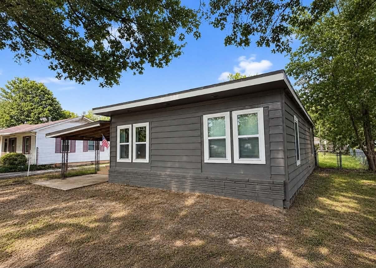 Property Photo:  430 N Adair Street  OK 74301 