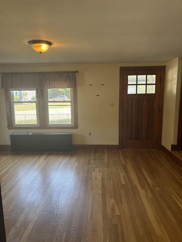 Property Photo:  44 Dewey Street  NH 03867 
