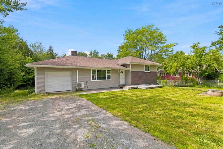Property Photo:  82 Jamie Drive  NS B4G 1C6 