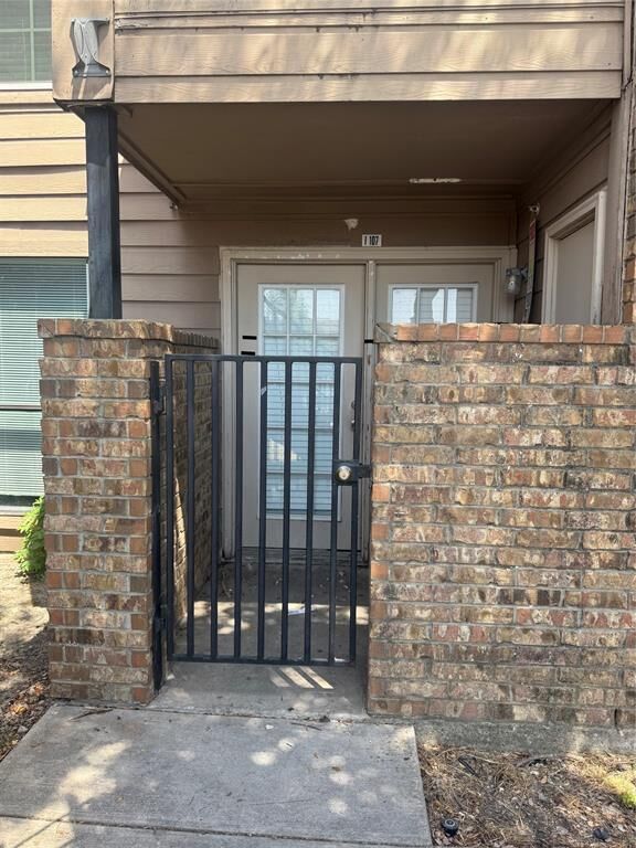 Property Photo:  9817 Walnut Street 107  TX 75243 