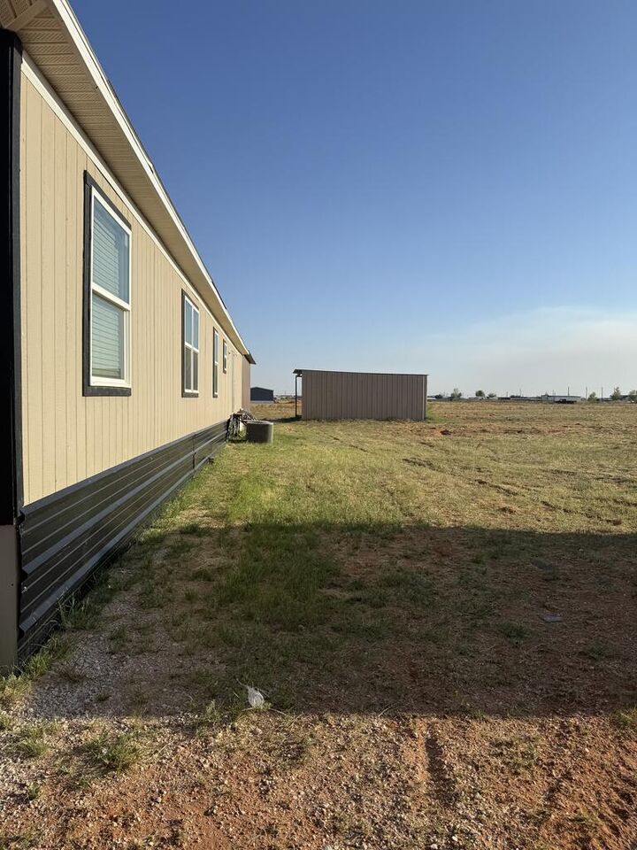 Property Photo:  365 Private Rd 211-K  TX 79360 