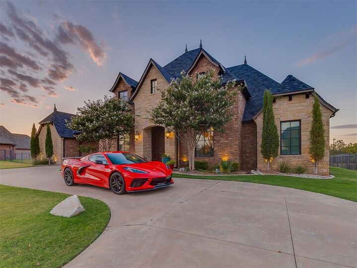 Property Photo:  4213 Paloma Circle  OK 73012 