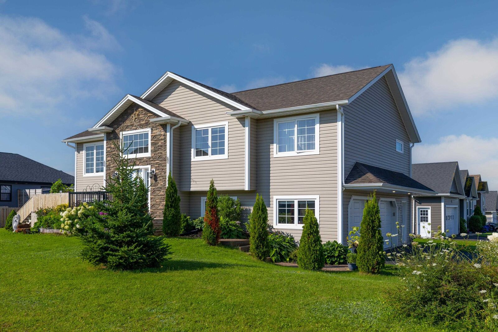Property Photo:  3 Chancellor Street  PE C1E 0G1 