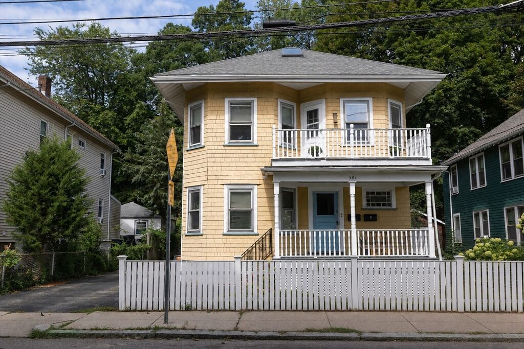 Property Photo:  581 South Street 2  MA 02131 