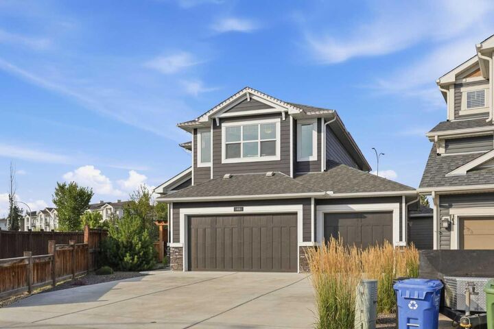 Property Photo: 46 Cranarch View AB T3M 0V9