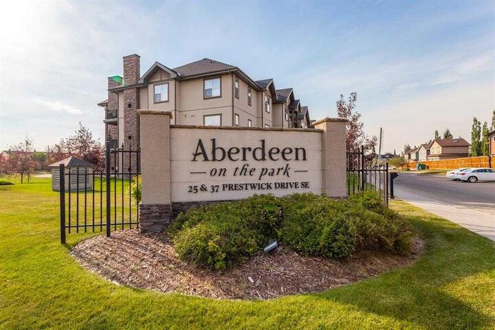 Property Photo:  37 Prestwick Drive SE 204  AB T2Z 4Z2 