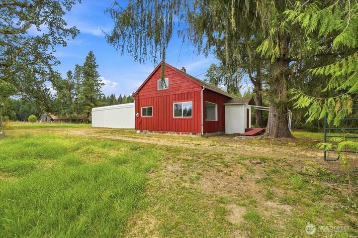 Property Photo:  696  Toledo Salmon Creek Road  WA 98591 