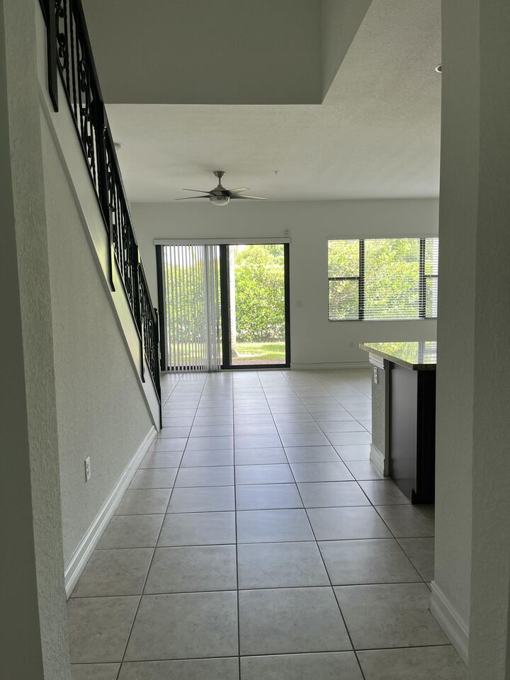 Property Photo: 1393 SW 115th Avenue FL 33025