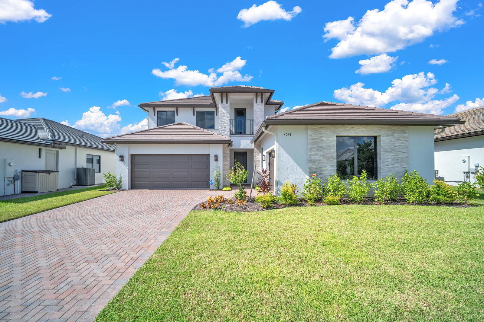 Property Photo: 5291 Nevola Avenue FL 34142