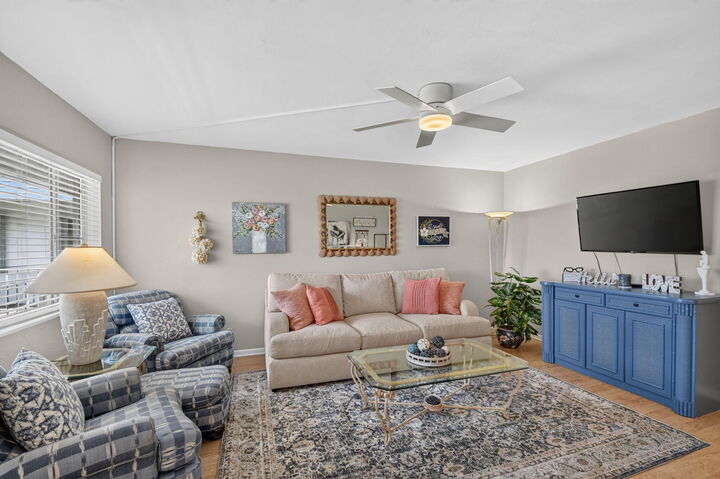 Property Photo: 2880 Lake Osborne Drive 203 FL 33461