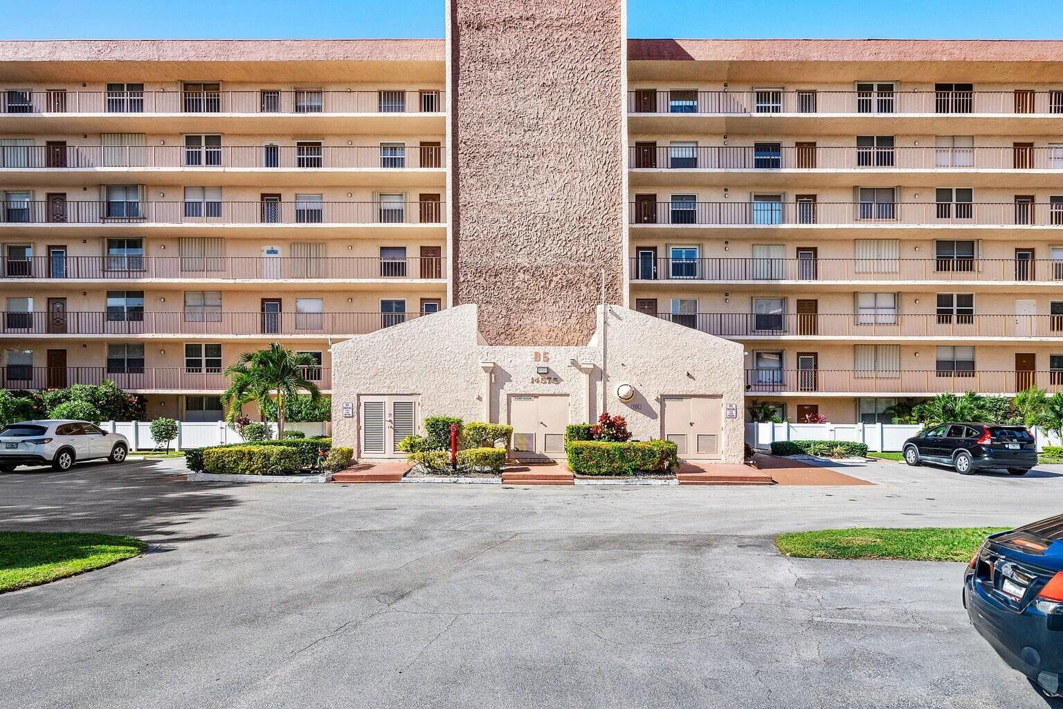 Property Photo:  14575 Bonaire Boulevard 309  FL 33446 
