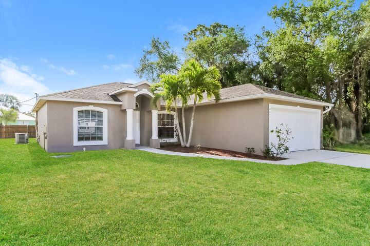 Property Photo:  2257 SW Matheson Terrace  FL 34953 