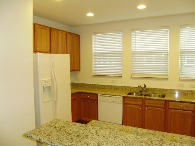 Property Photo:  810 Marina Del Ray Lane 2  FL 33401 
