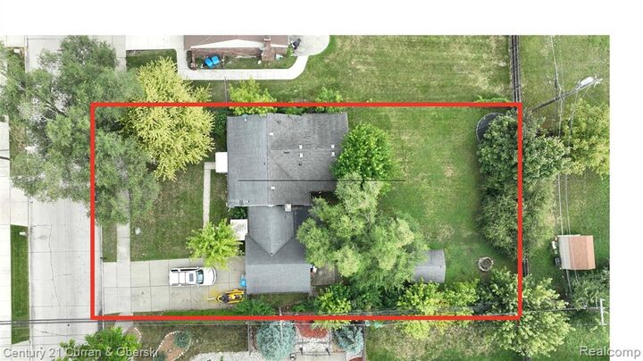 Property Photo: 148 Rosemary Street MI 48127