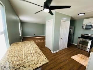 Property Photo: 420 Thornette St VA 23669